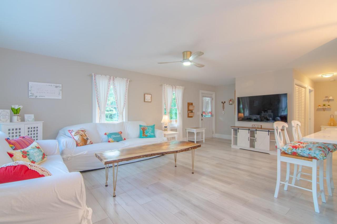 Newly Remodeled Luxury Cottage With Mountain Views Sparta Eksteriør bilde